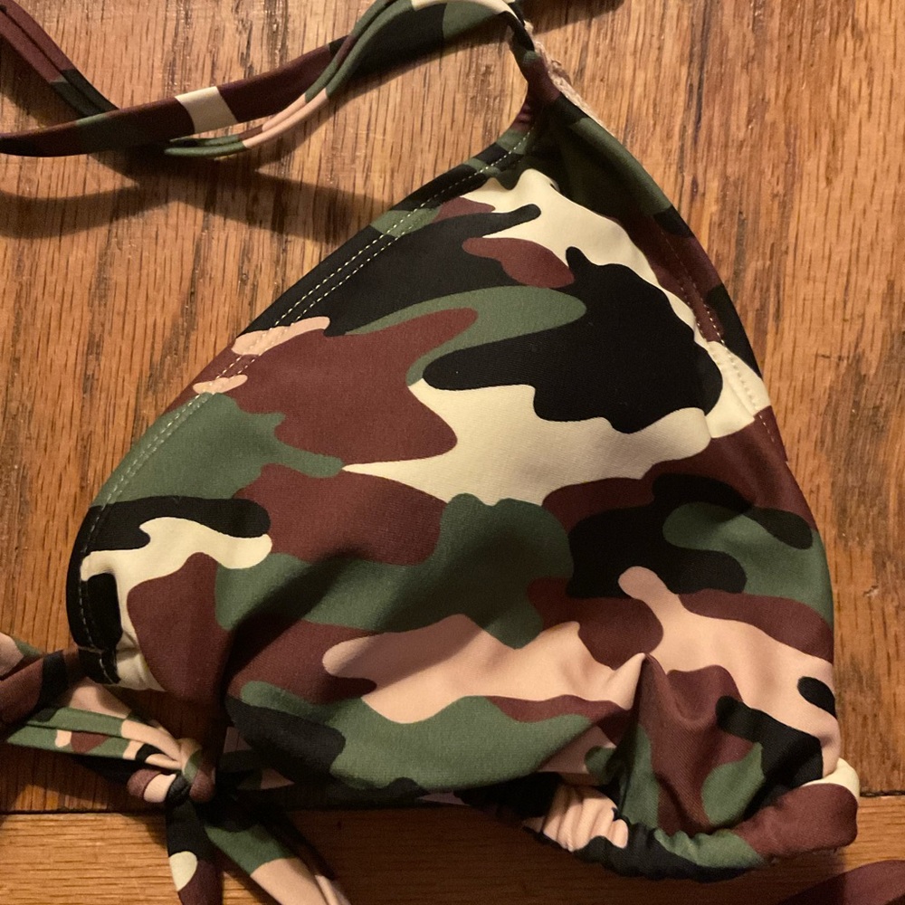Wild Fable Camouflage Bikini Sz. L/M - Picture 2 of 6
